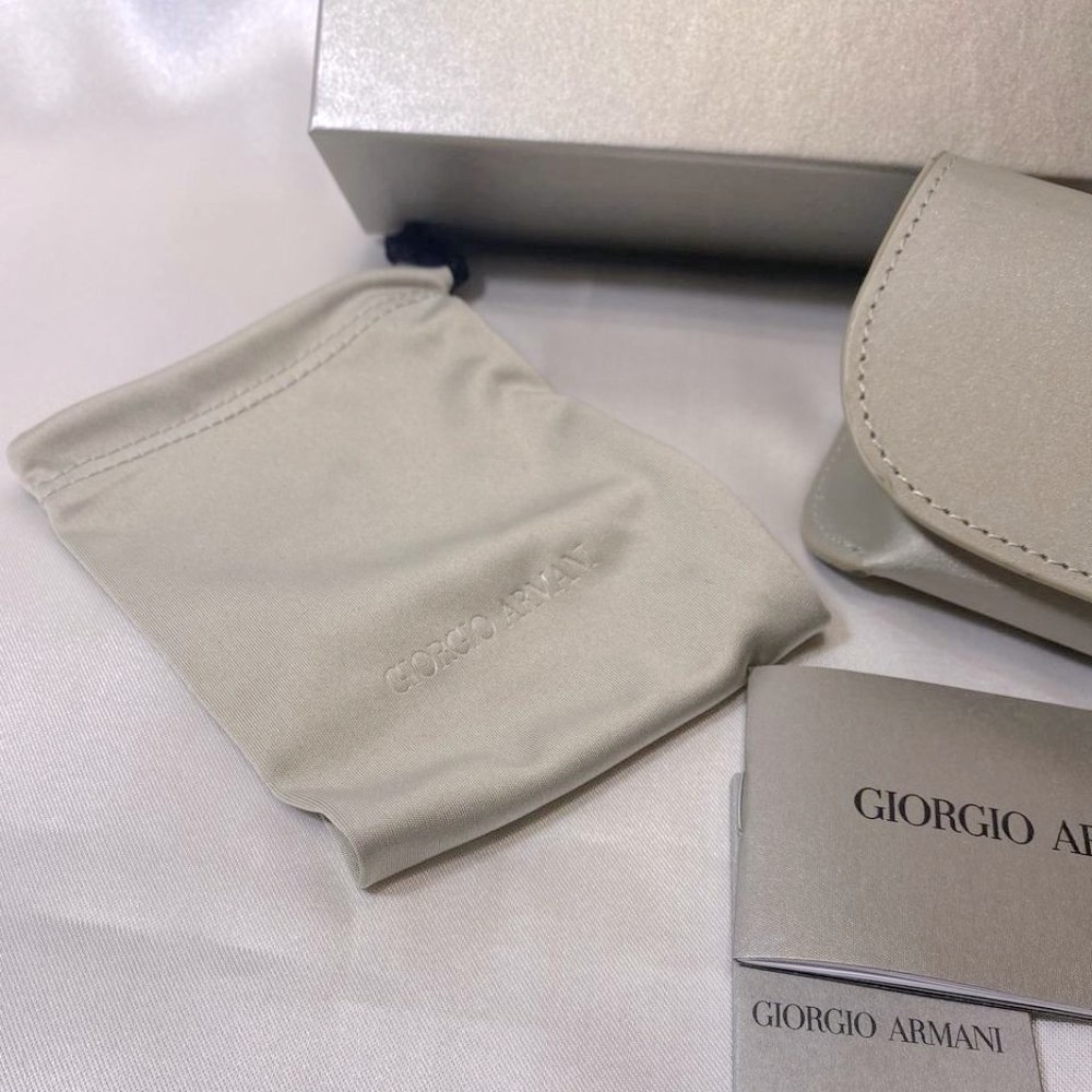 Giorgio Armani Sunglasses Case,Silver Hard Clamshell,Boxed, Drawstring Bag, Card - Picture 6 of 12